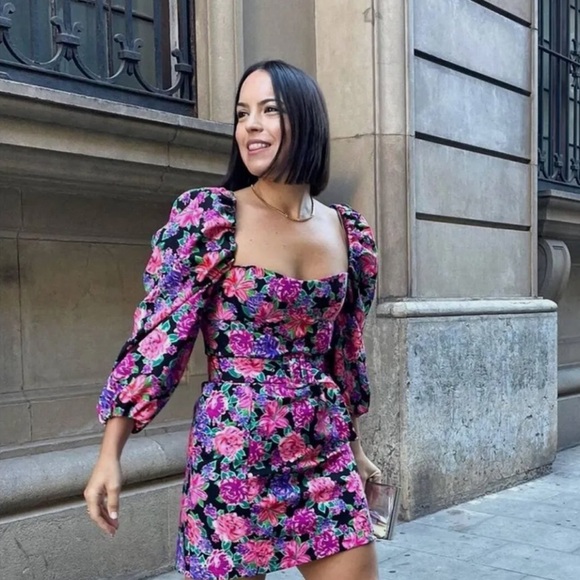 BLOGGERS FAVE NWOT ZARA Purple Pink Sheath Dress with Puff Sleeves - Picture 3 of 16